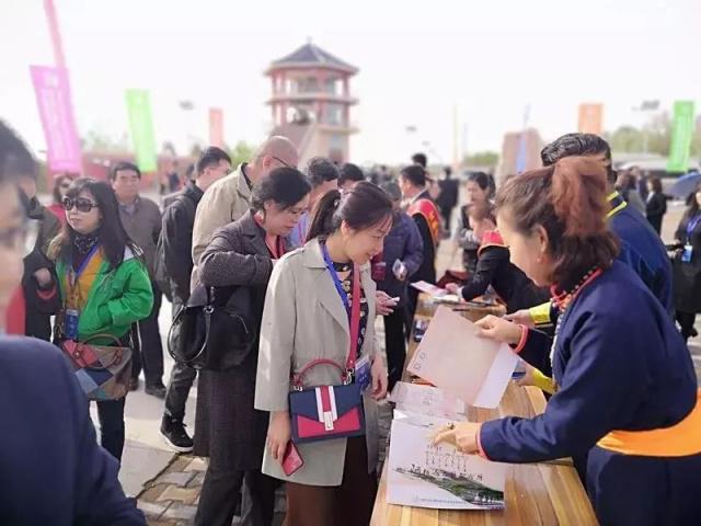 “旅游+沙产业”融合发展 生态与经济效益共赢的战略路径